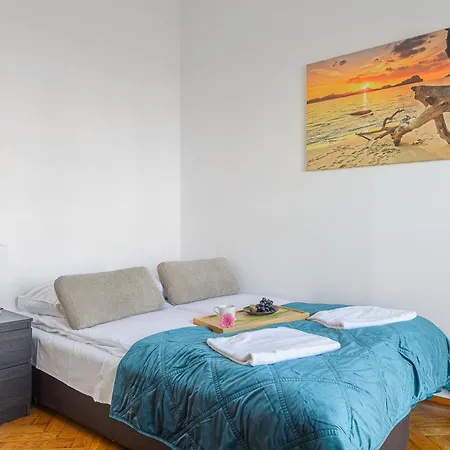 Apartment Shortstaypoland Plac Konstytucji