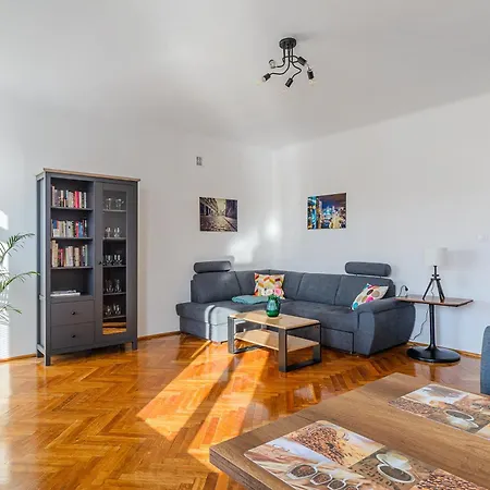 Apartment Shortstaypoland Plac Konstytucji Warsaw