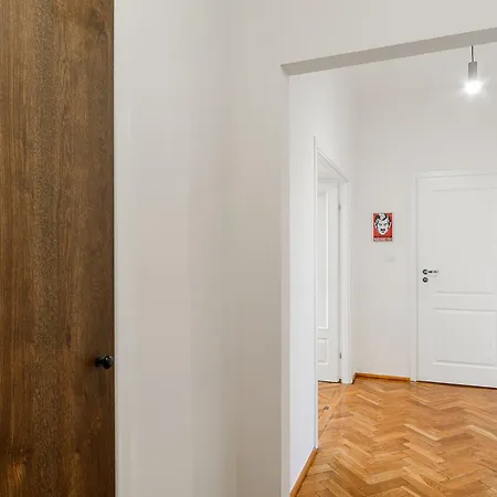 Shortstaypoland Plac Konstytucji דירה